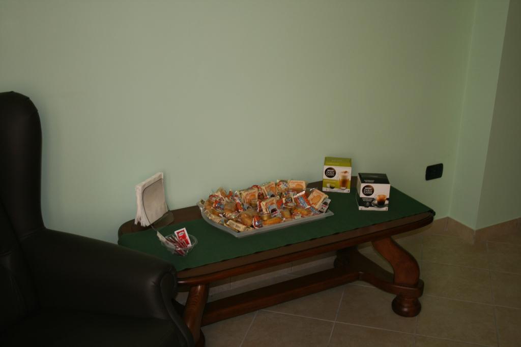 Pinus Rooms Benevento Buitenkant foto