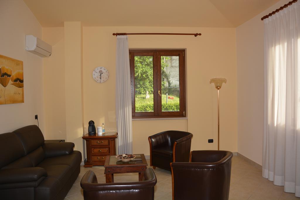 Pinus Rooms Benevento Buitenkant foto
